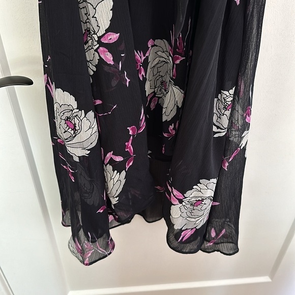 NWT DKNY Navy and Purple Floral Dress! - Picture 3 of 7
